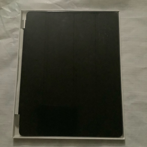 Year 2012 Apple iPad Smart Magnetic Cover for iPad 2 3 & 4 - Leather Black MC947 - Picture 14 of 15